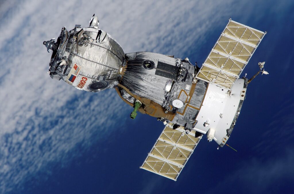 satellite 67718 1920 Aisam